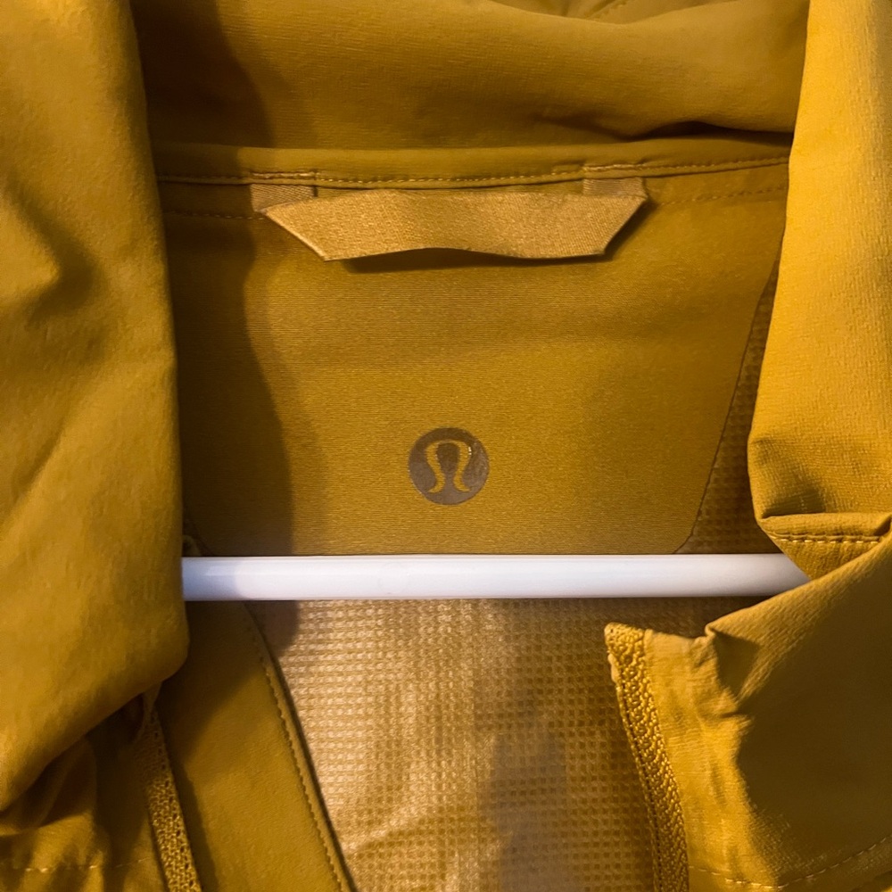 Lululemon Active Jacket
Gold Spice - Picture 8 of 8